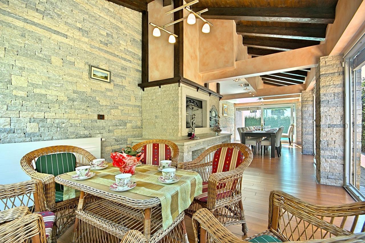 Villa Lidija Porec Exterior photo